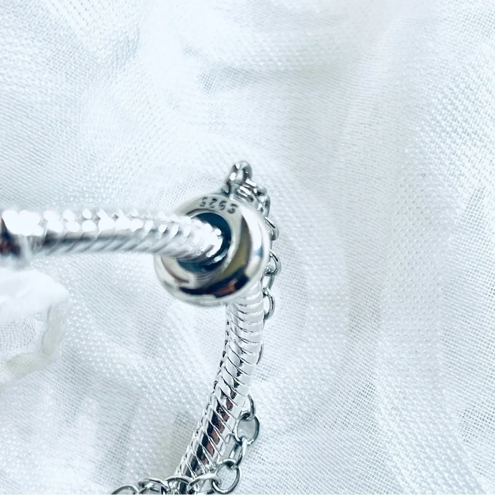 🐾NWT Paw & Bone Safety Chain Charm Bangle Bracelet✨